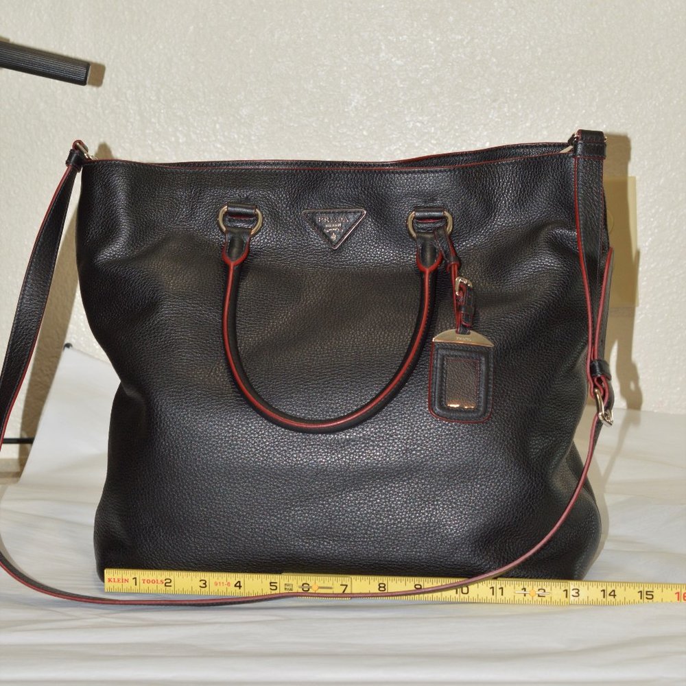 New Prada Crossbody Tote in Silver Perfect Thickness Italian Leather W Tags - Picture 1 of 12